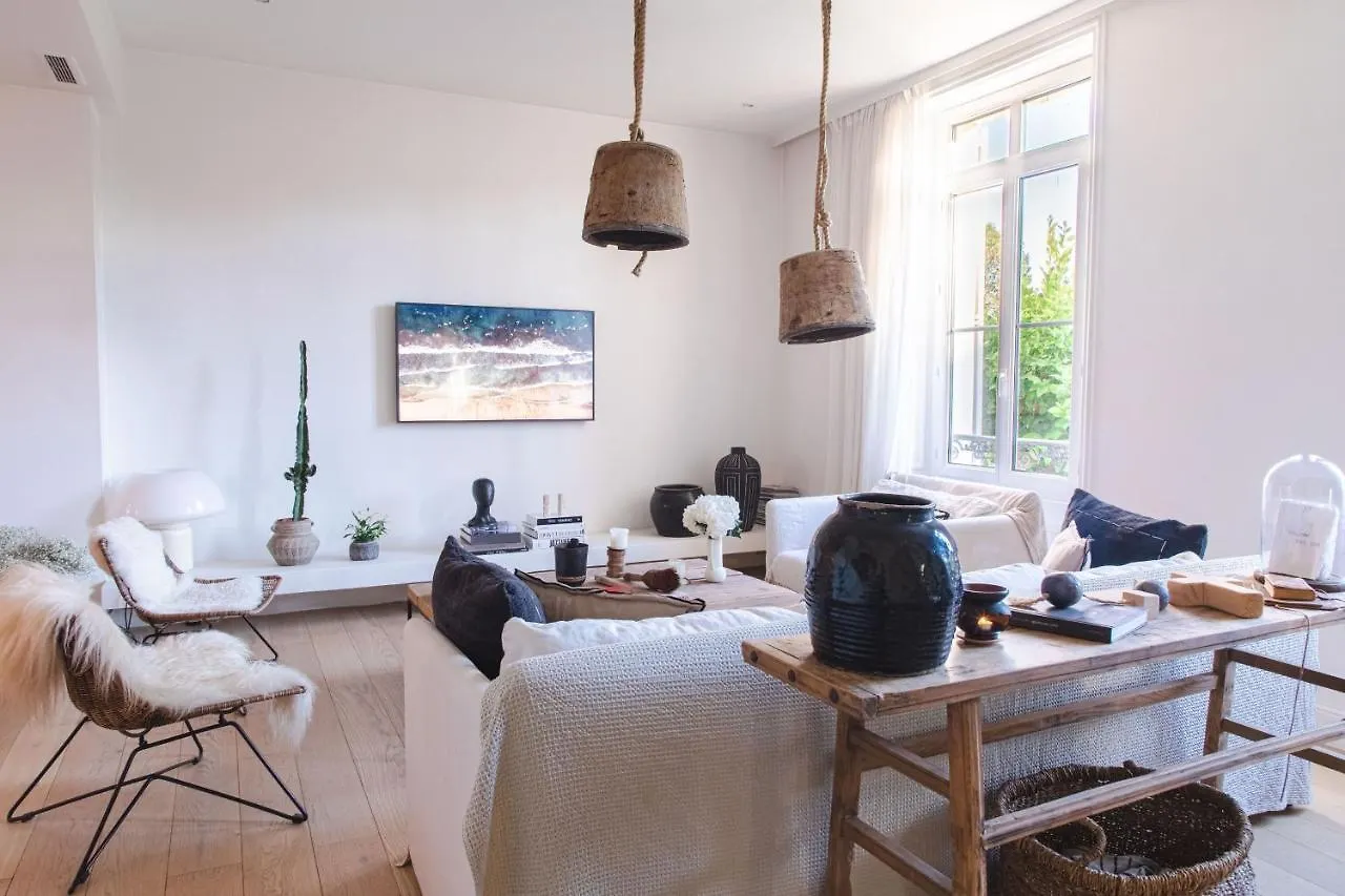 Apartament Appartement Design 5 Stars Avec Terrasse Et Parking Cannes By Halldis Francja