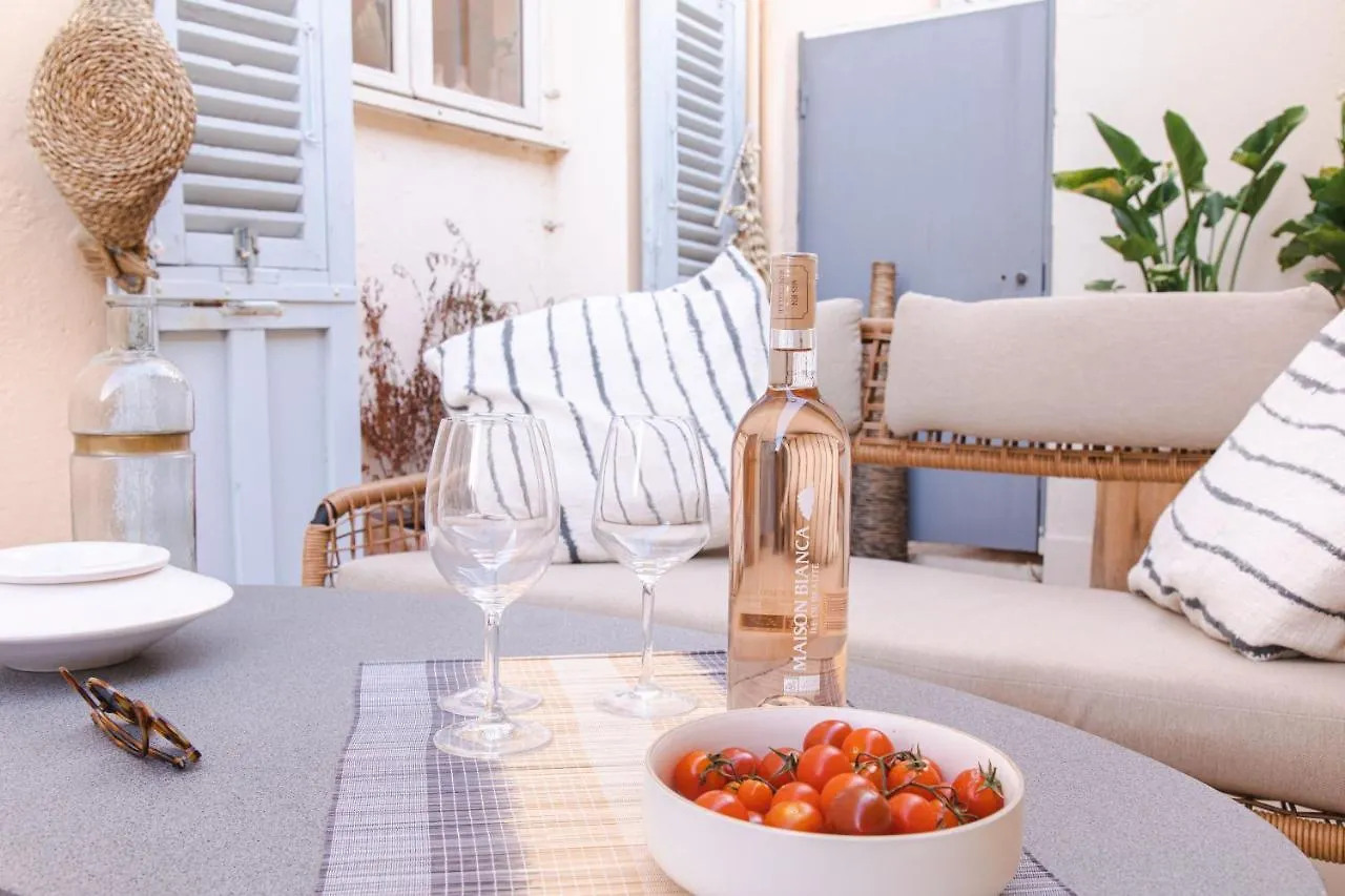 Appartement Design 5 Stars Avec Terrasse Et Parking Cannes By Halldis