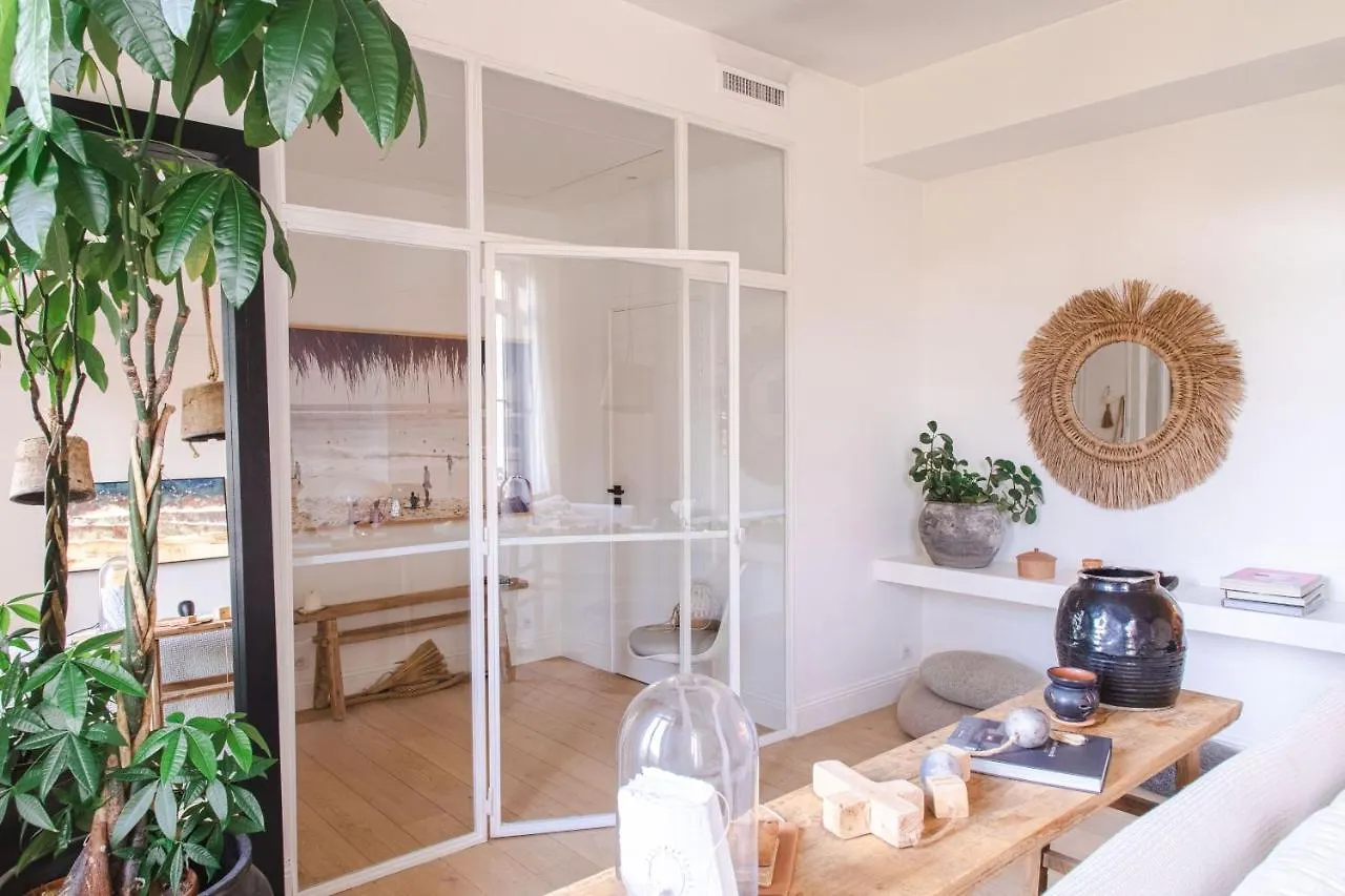 Appartement Design 5 Stars Avec Terrasse Et Parking Cannes By Halldis